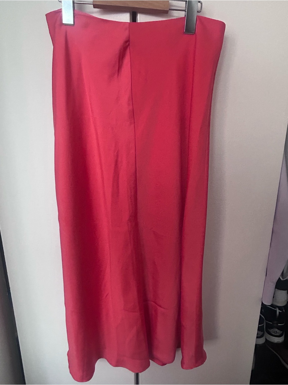 Banana Republic Satin Bias Cut Midi Skirt Pink Berry Size Small - Picture 2 of 5